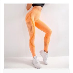 Astoria Seamless AIR Legging Cream Orange